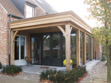 Houten aanbouw